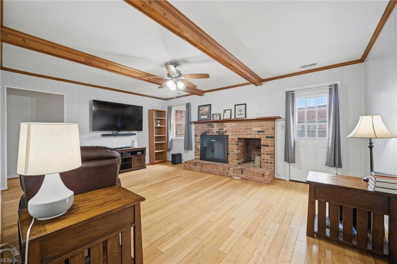 Photo 7 of 48 residential for sale in Virginia Beach virginia
