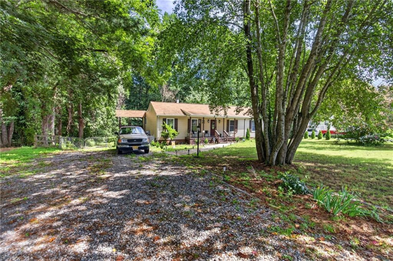 Photo 3 of 26 residential for sale in Gloucester County virginia Photo 3 of 26 residential for sale in Gloucester County virginia