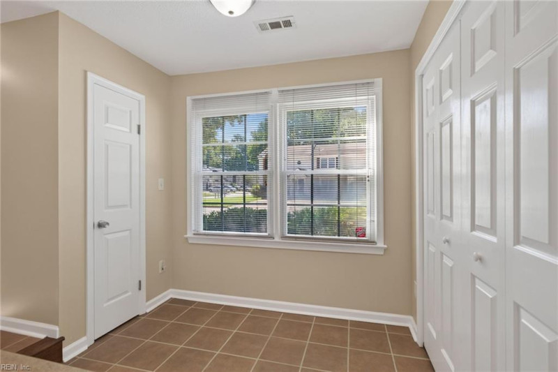 Photo 11 of 28 residential for sale in Chesapeake virginia Photo 11 of 28 residential for sale in Chesapeake virginia