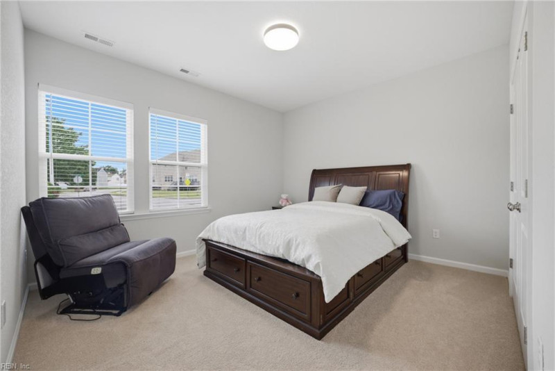 Photo 14 of 45 residential for sale in Suffolk virginia