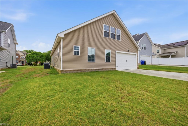 Photo 33 of 45 residential for sale in Suffolk virginia