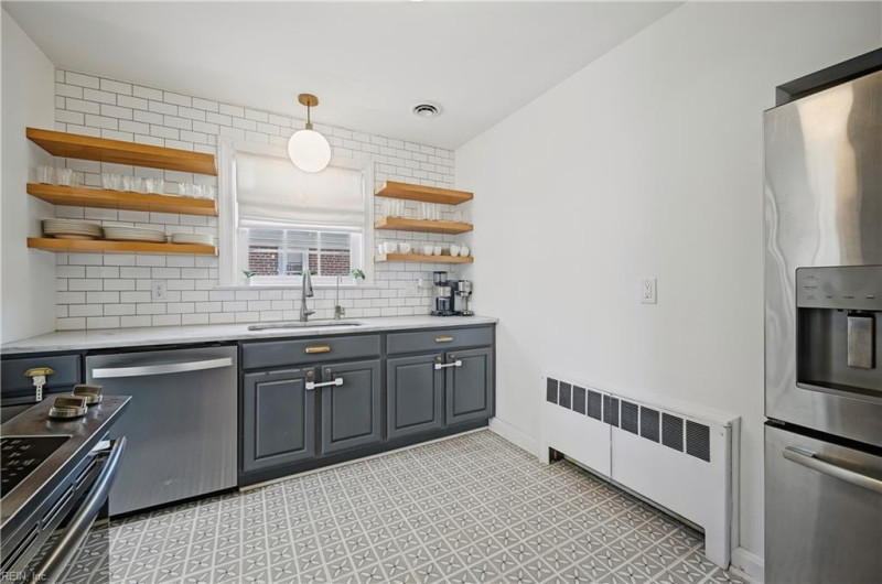 Photo 15 of 44 residential for sale in Norfolk virginia