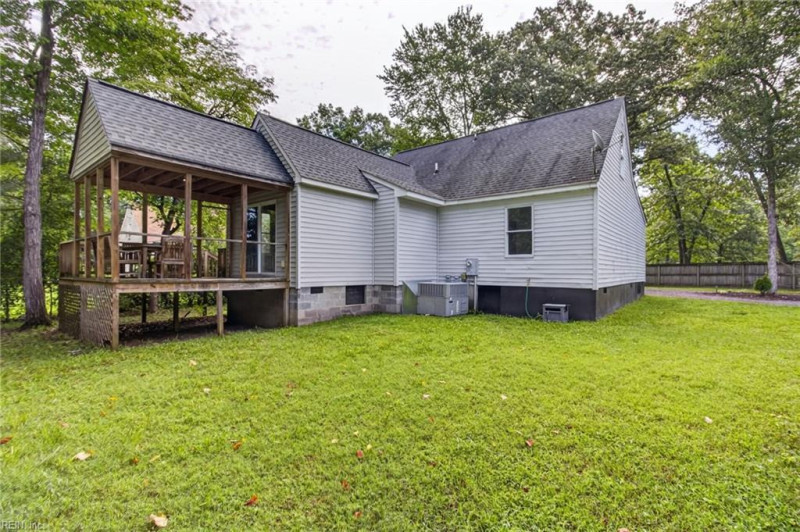 Photo 28 of 33 residential for sale in Gloucester County virginia