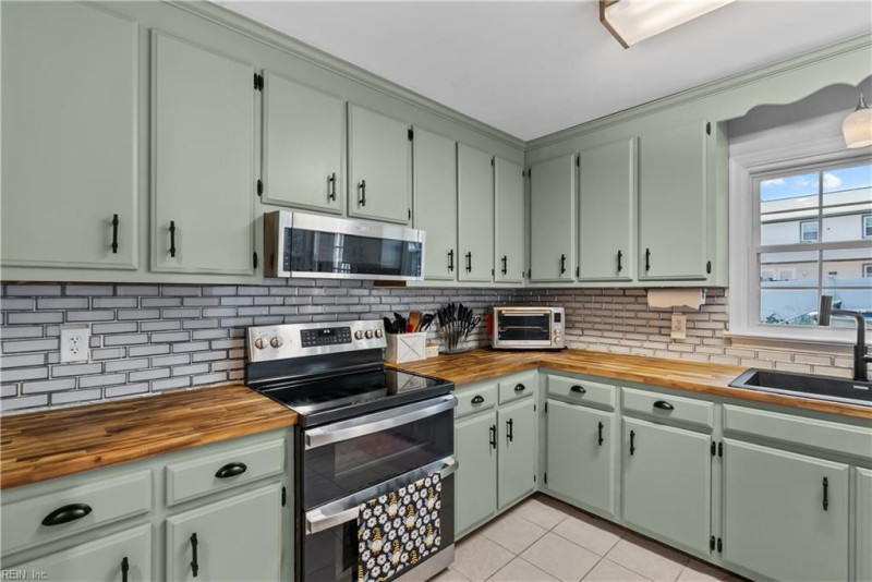 Photo 7 of 39 residential for sale in Newport News virginia Photo 7 of 39 residential for sale in Newport News virginia