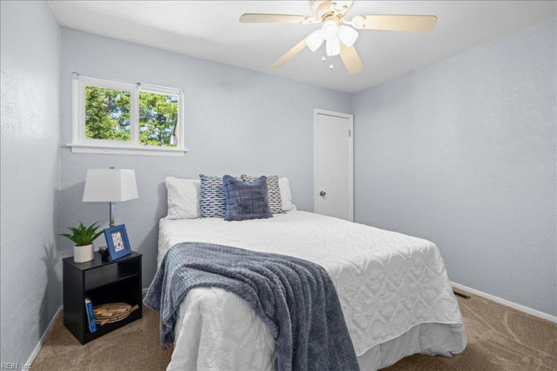 Photo 16 of 33 residential for sale in Virginia Beach virginia