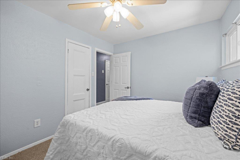 Photo 17 of 33 residential for sale in Virginia Beach virginia