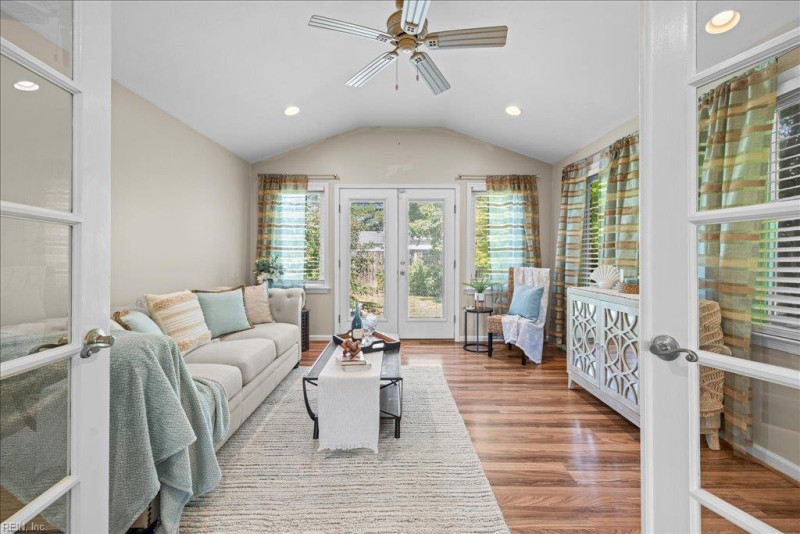 Photo 29 of 33 residential for sale in Virginia Beach virginia