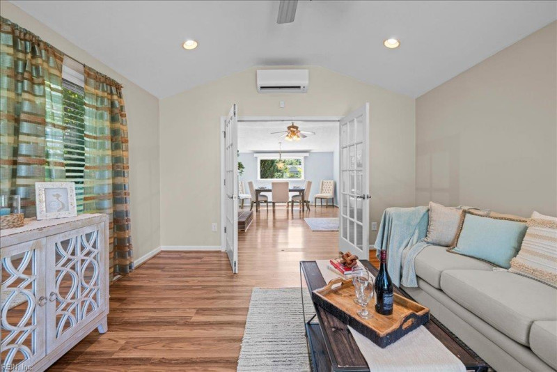 Photo 30 of 33 residential for sale in Virginia Beach virginia