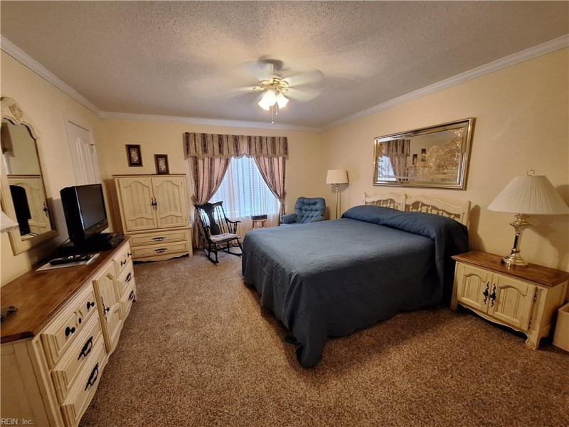 Photo 15 of 32 residential for sale in Virginia Beach virginia