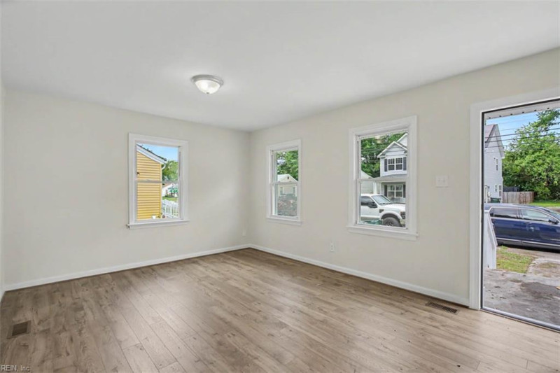 Photo 10 of 32 residential for sale in Hampton virginia Photo 10 of 32 residential for sale in Hampton virginia