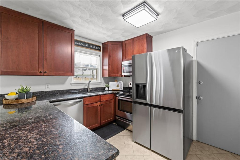 Photo 12 of 28 residential for sale in Virginia Beach virginia
