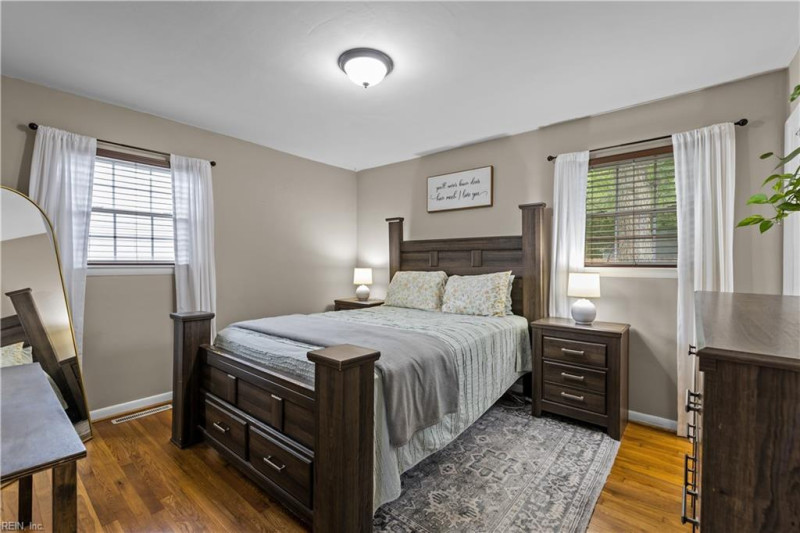 Photo 14 of 28 residential for sale in Virginia Beach virginia