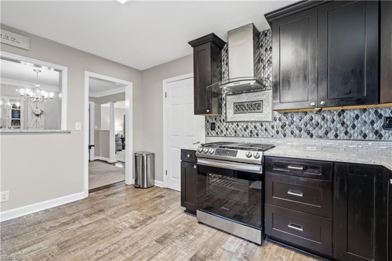 Photo 13 of 50 residential for sale in Norfolk virginia