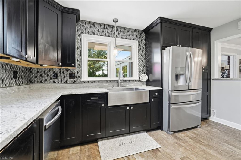 Photo 14 of 50 residential for sale in Norfolk virginia