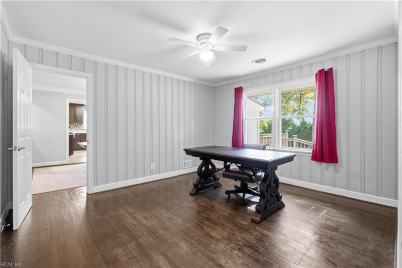 Photo 16 of 50 residential for sale in Norfolk virginia