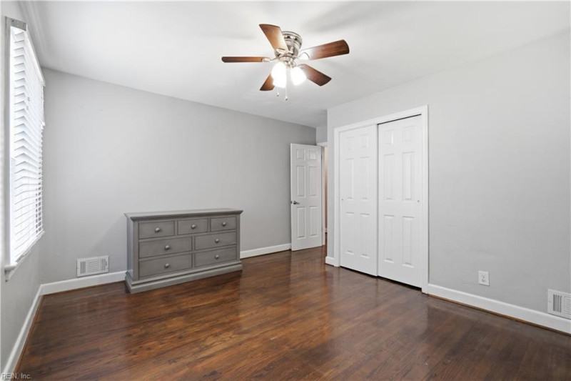 Photo 22 of 50 residential for sale in Norfolk virginia