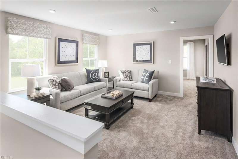 Photo 8 of 18 residential for sale in Poquoson virginia