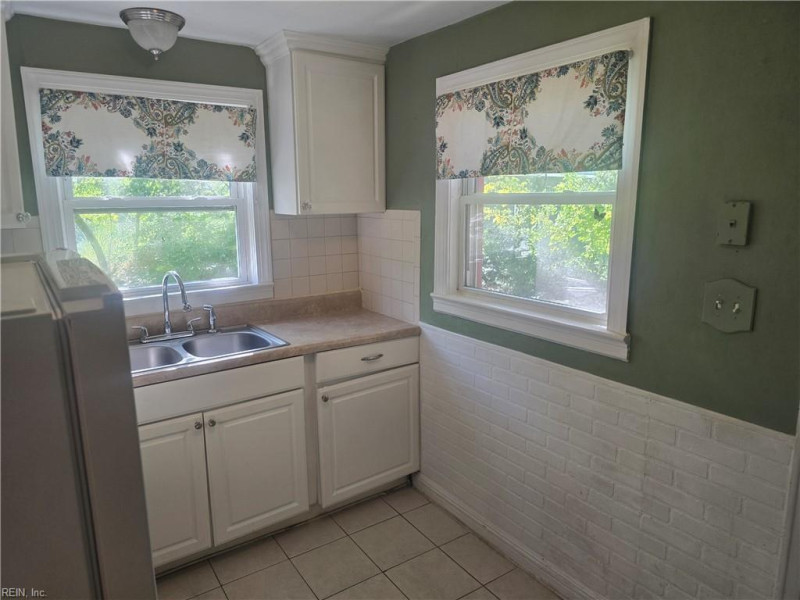 Photo 7 of 32 residential for sale in Norfolk virginia Photo 7 of 32 residential for sale in Norfolk virginia