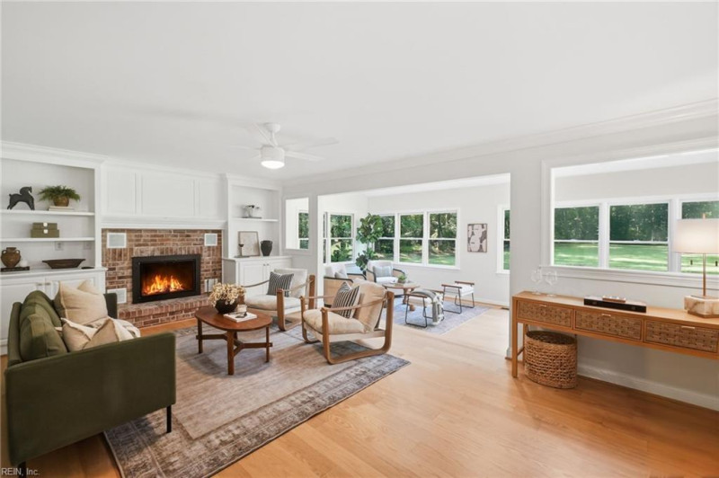 Photo 11 of 49 residential for sale in Chesapeake virginia