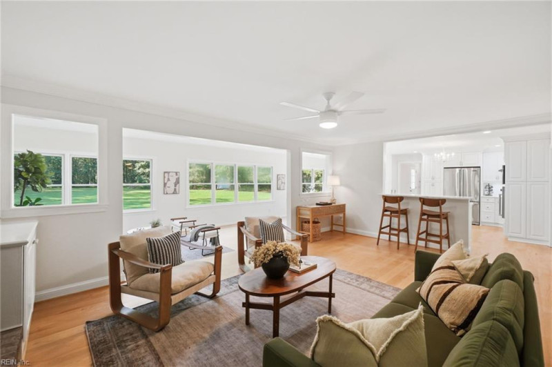 Photo 14 of 49 residential for sale in Chesapeake virginia