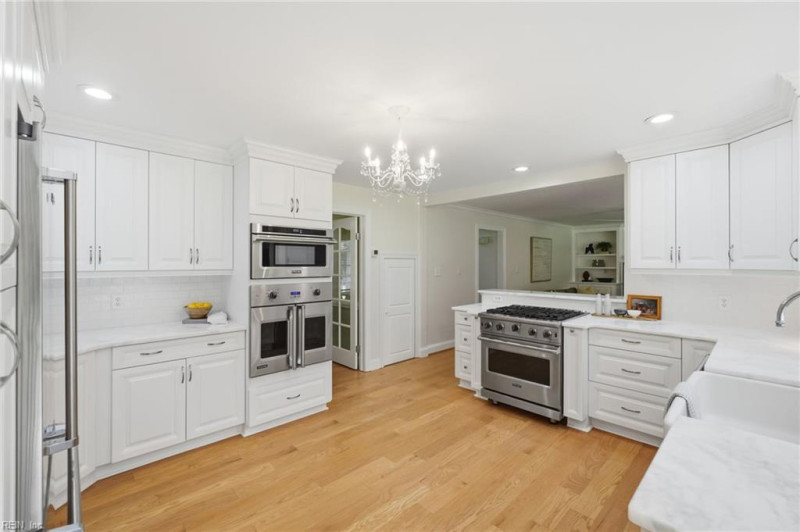 Photo 18 of 49 residential for sale in Chesapeake virginia