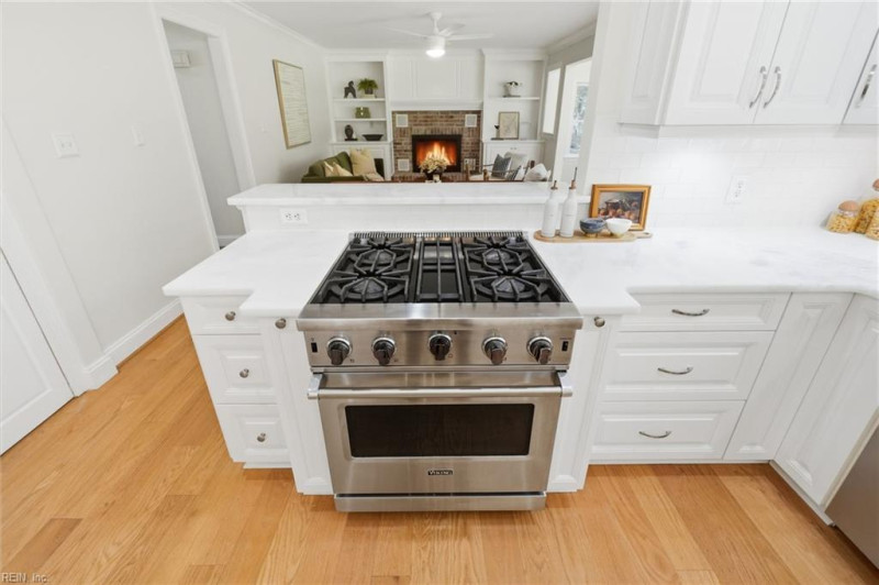 Photo 19 of 49 residential for sale in Chesapeake virginia