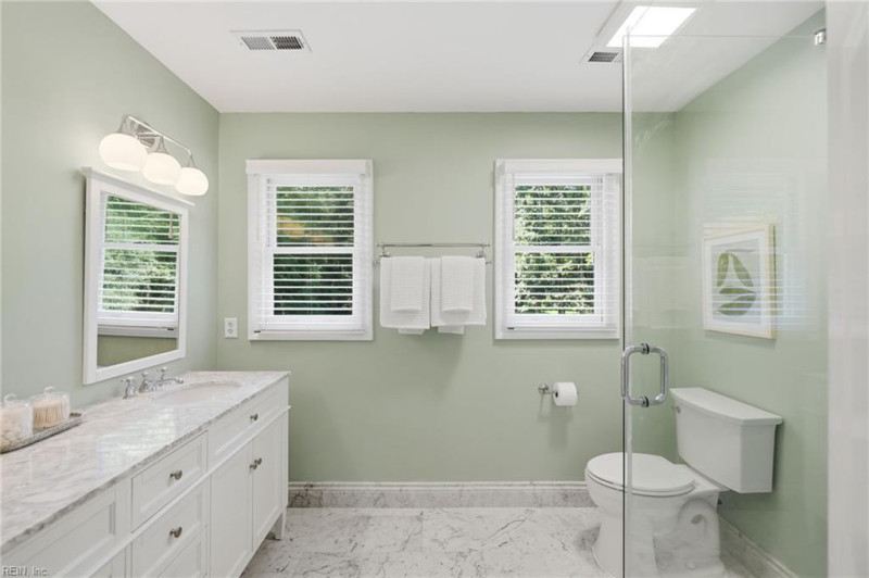 Photo 33 of 49 residential for sale in Chesapeake virginia