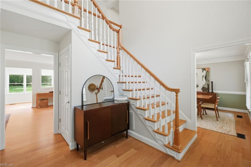 Photo 8 of 49 residential for sale in Chesapeake virginia