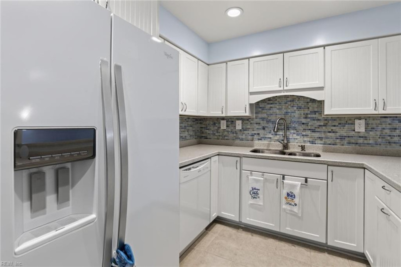 Photo 12 of 23 residential for sale in Virginia Beach virginia