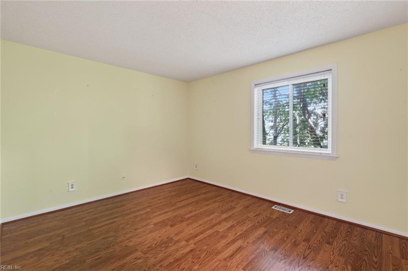 Photo 18 of 23 residential for sale in Virginia Beach virginia