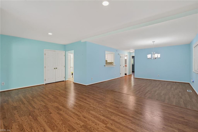 Photo 8 of 23 residential for sale in Virginia Beach virginia