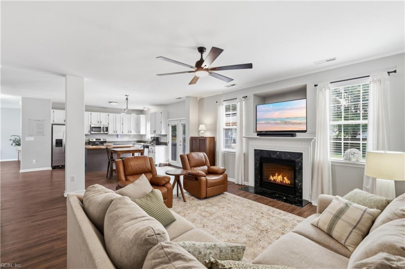 Photo 17 of 48 residential for sale in Newport News virginia