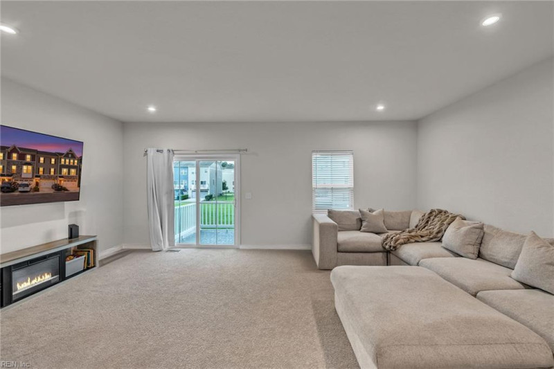 Photo 8 of 32 residential for sale in Chesapeake virginia Photo 8 of 32 residential for sale in Chesapeake virginia