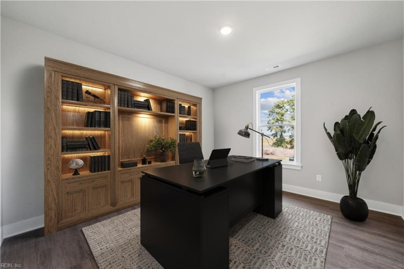 Photo 13 of 50 residential for sale in Suffolk virginia