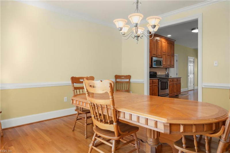 Photo 14 of 50 residential for sale in Gloucester County virginia