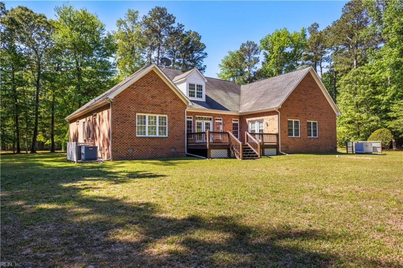 Photo 2 of 50 residential for sale in Gloucester County virginia