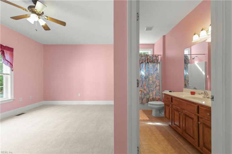 Photo 25 of 50 residential for sale in Gloucester County virginia