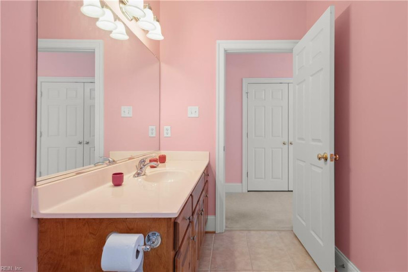 Photo 28 of 50 residential for sale in Gloucester County virginia