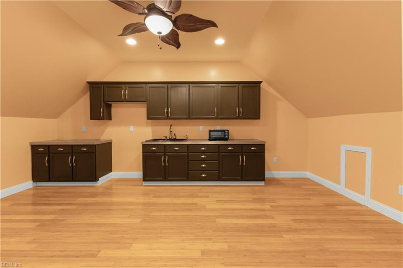 Photo 34 of 50 residential for sale in Gloucester County virginia