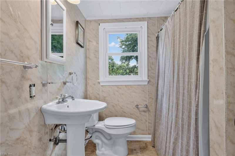 Photo 19 of 23 residential for sale in Norfolk virginia