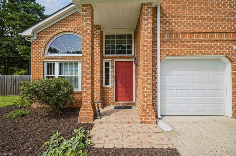 Photo 4 of 29 residential for sale in Chesapeake virginia Photo 4 of 29 residential for sale in Chesapeake virginia
