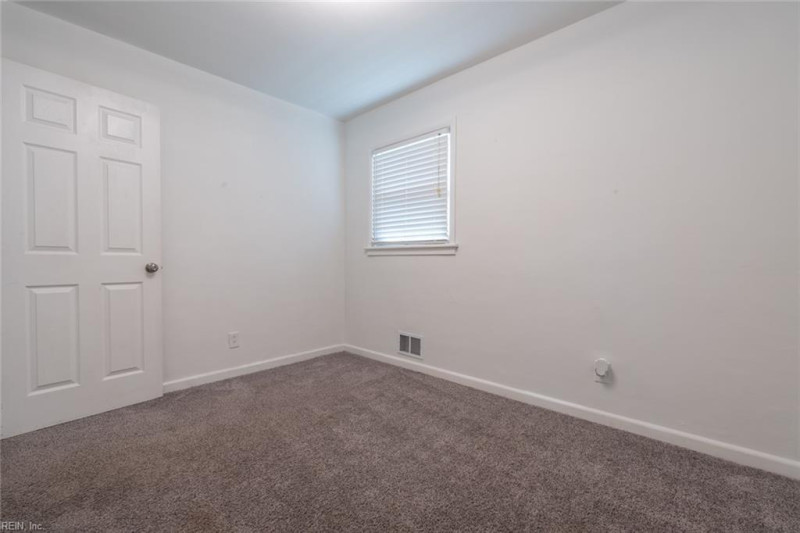 Photo 41 of 50 rental for rent in Portsmouth virginia Photo 41 of 50 rental for rent in Portsmouth virginia