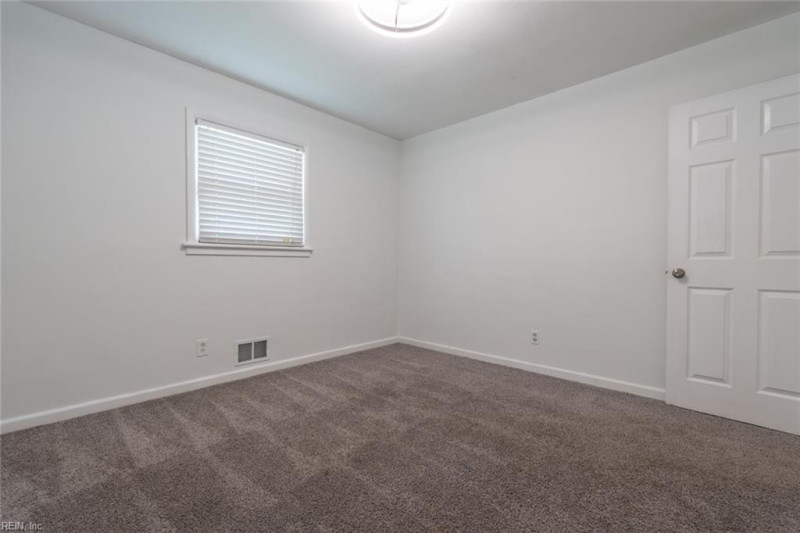 Photo 43 of 50 rental for rent in Portsmouth virginia Photo 43 of 50 rental for rent in Portsmouth virginia