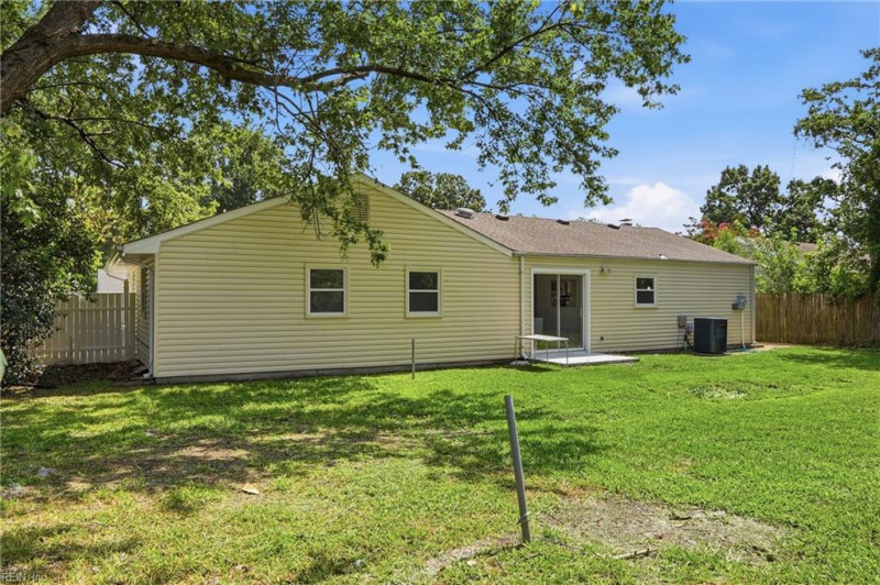 Photo 24 of 29 residential for sale in Chesapeake virginia