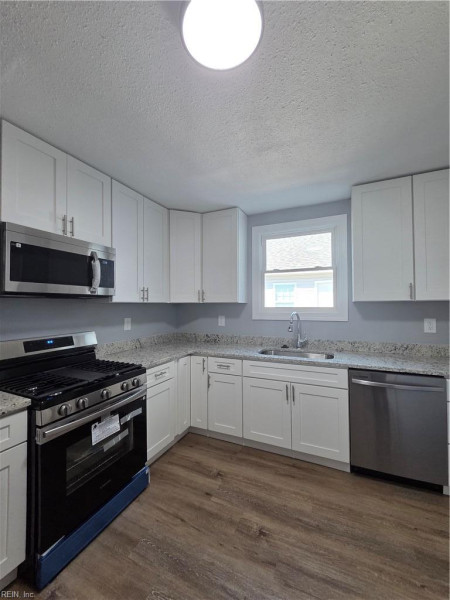 Photo 11 of 22 residential for sale in Newport News virginia