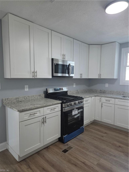 Photo 9 of 22 residential for sale in Newport News virginia
