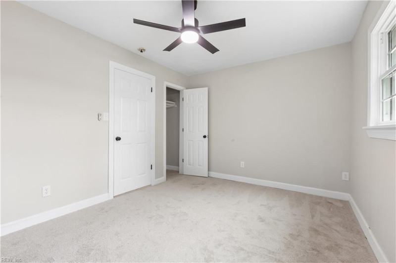 Photo 14 of 41 residential for sale in Chesapeake virginia