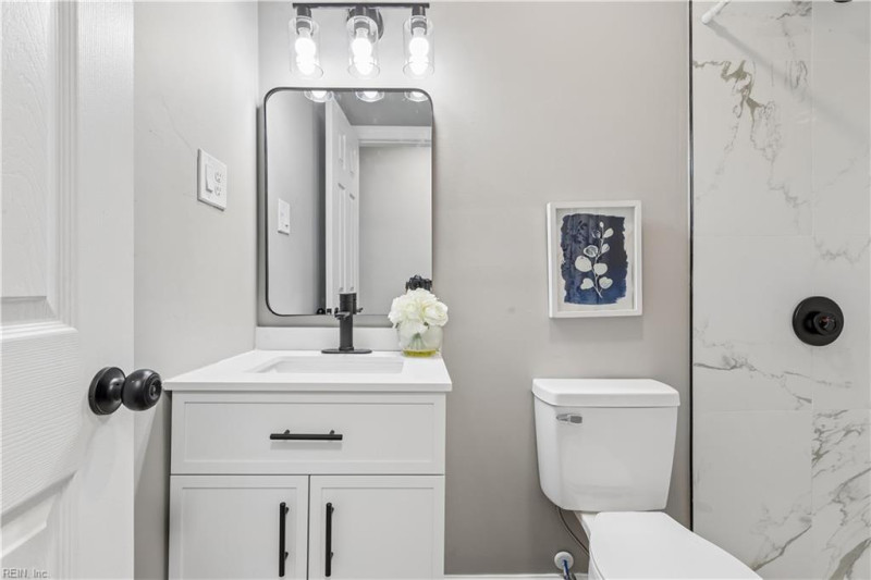Photo 26 of 41 residential for sale in Chesapeake virginia