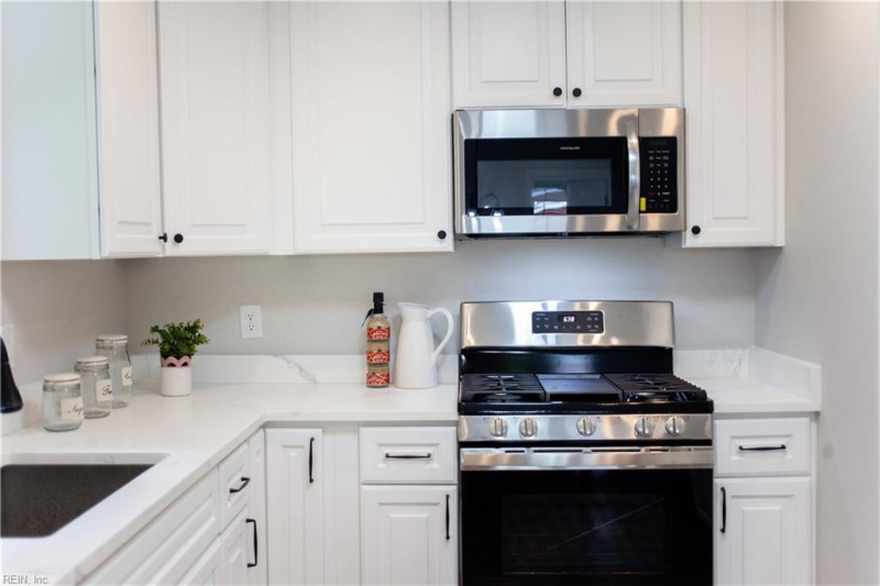 Photo 37 of 41 residential for sale in Chesapeake virginia