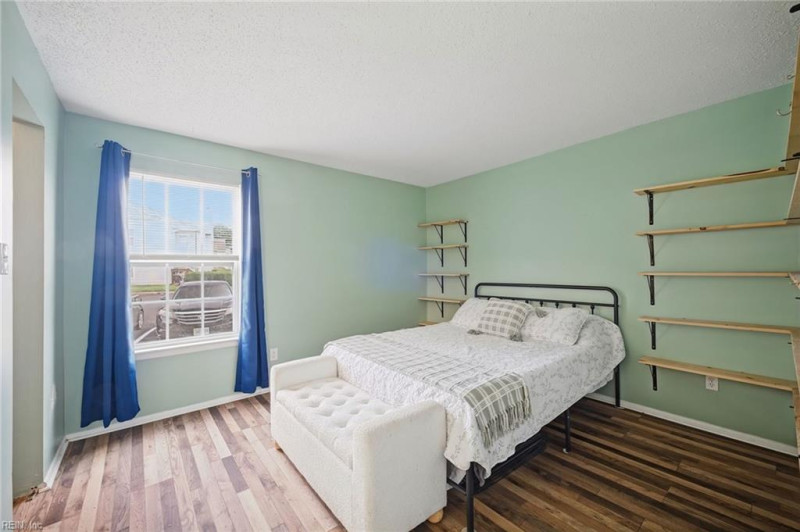 Photo 12 of 41 residential for sale in Virginia Beach virginia